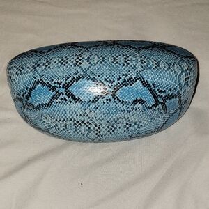 Blue Snake Pattern Reptile Hide